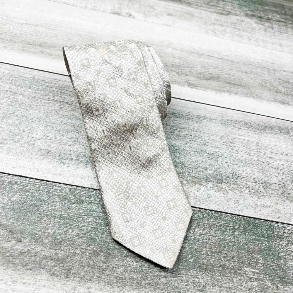 ‎Escada silk tie